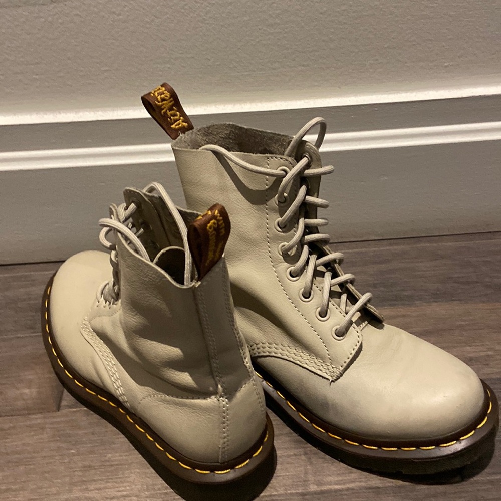 Dr Marten Boots